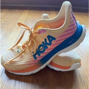 Hoka Mach 5 Sneakers